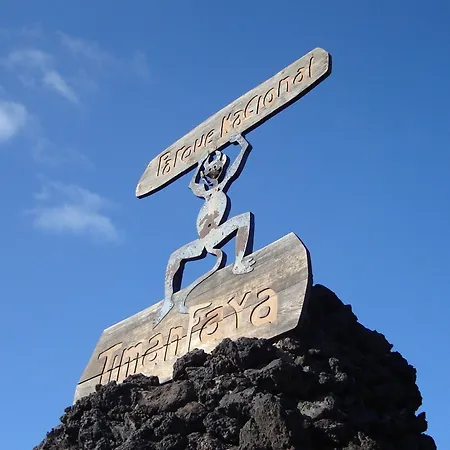 Awesome 3 Bedrooms Tacataca Pool Table Вилла