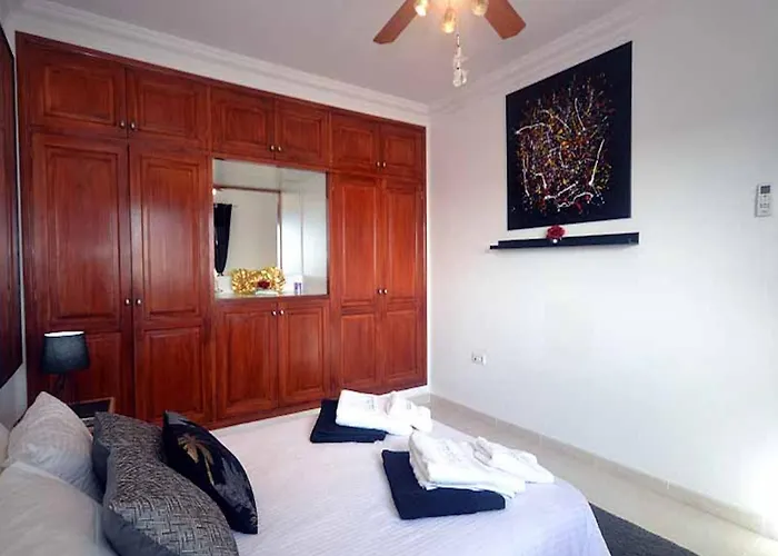 Villa Awesome 3 Bedrooms Tacataca Pool Table