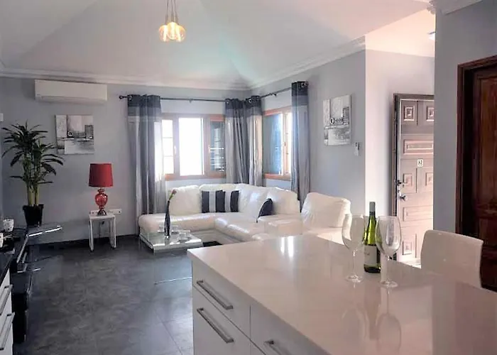 Awesome 3 Bedrooms Tacataca Pool Table Вилла *