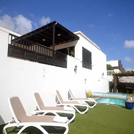 Awesome Puerto Del Carmen 3 Bedrooms Tacataca Pool Table Great Terrace Area Villa