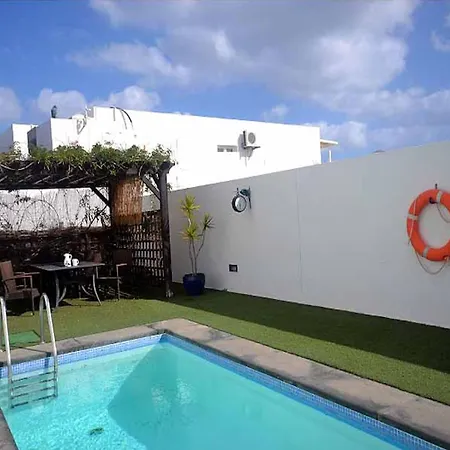 Βίλα Awesome 3 Bedrooms Tacataca Pool Table